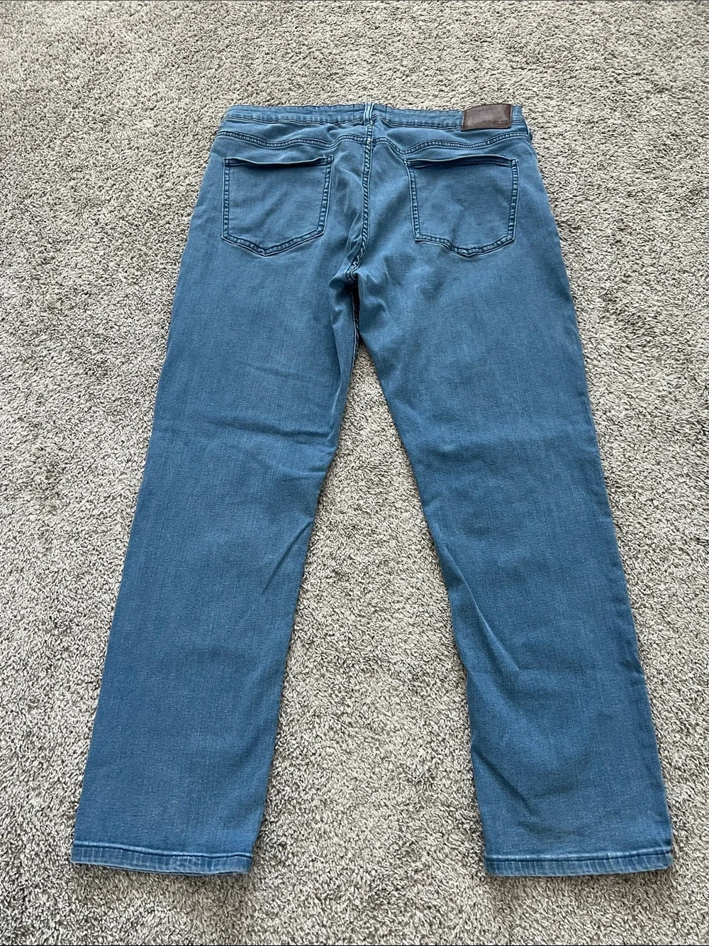 Jachs New York Men's Lyocell-Blend Medium Blue Straight Stretch Jeans Size 36/30